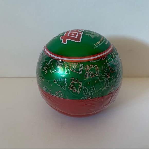 NWT. TOPPS 2024 Holiday Tin Baseball Cards - Picture 6 of 7